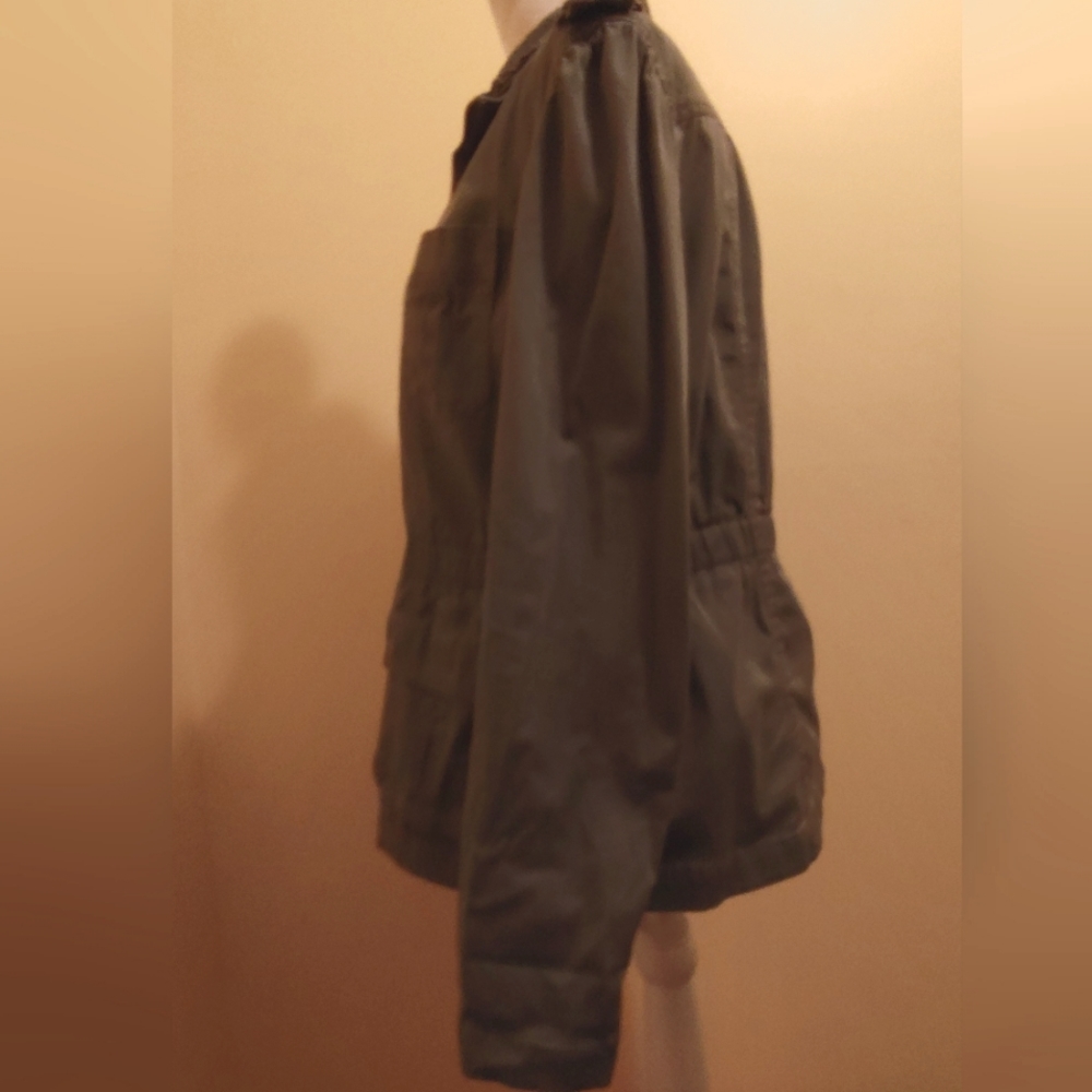 LOFT Jacket - Picture 3 of 4